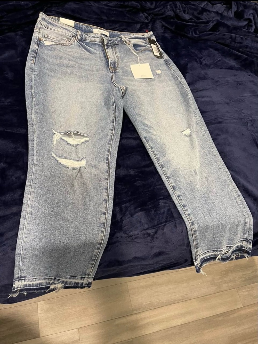Light Wash Distressed Cropped Women's Jeans - Mid Rise